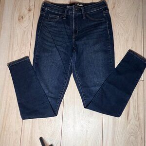 Universal Thread 4/27R Jeans